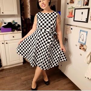 Sleeveless Swing Vintage 1950s Cocktail Dress👗